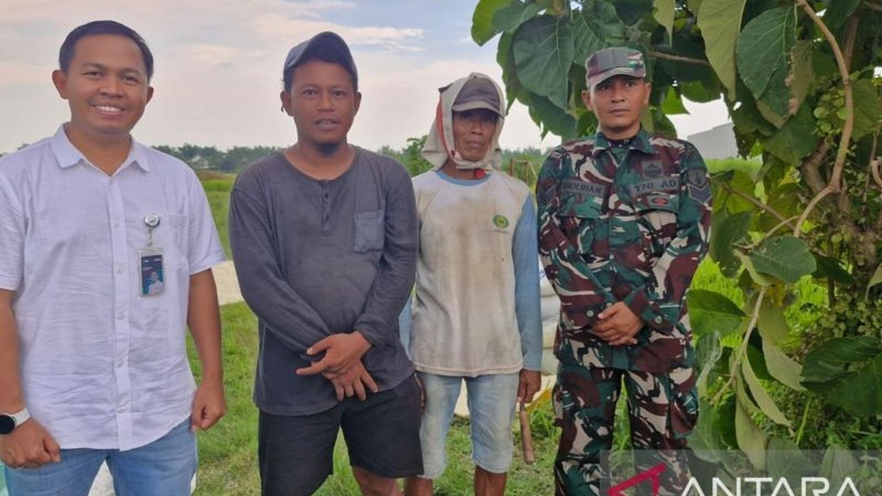 Bulog Mojokerto tetap serap gabah petani hingga 16 ribu ton selama libur Idul Fitri 1446 H, menjaga harga dan mendukung petani.