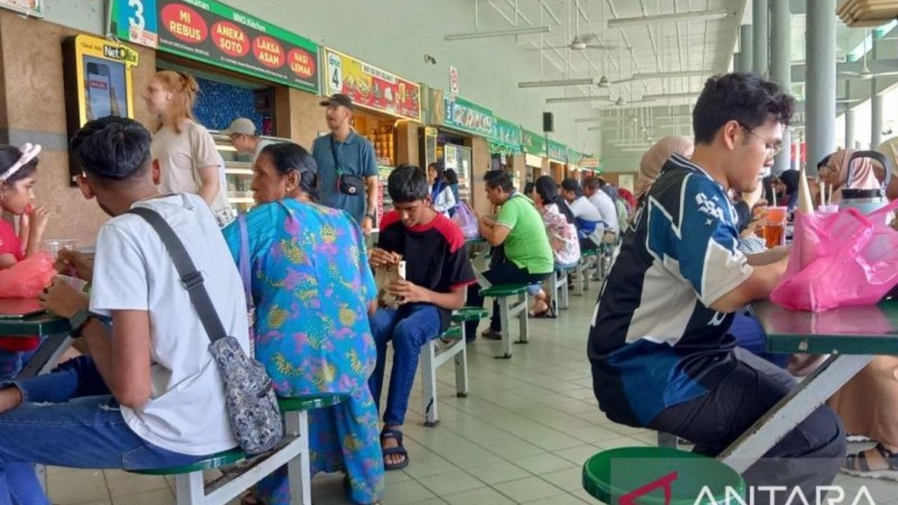 Balai Besar Pengawas Obat dan Makanan (BBPOM) Makassar meningkatkan pengawasan peredaran makanan olahan pasca Lebaran untuk mencegah konsumsi produk yang tidak layak dan melindungi kesehatan masyarakat.