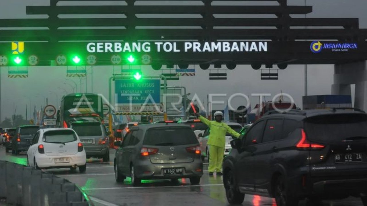 Polda DIY catat lonjakan signifikan arus balik kendaraan pasca Lebaran 2025, dengan titik terpadat di Tempel, DIY.