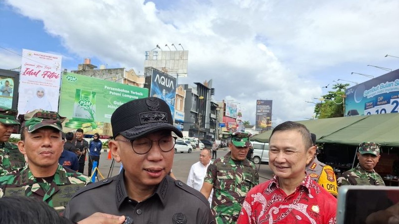Gubernur Lampung menjamin ruas jalan di wilayahnya terang benderang berkat penerangan jalan yang memadai untuk keamanan pemudik selama arus balik Lebaran 2025.