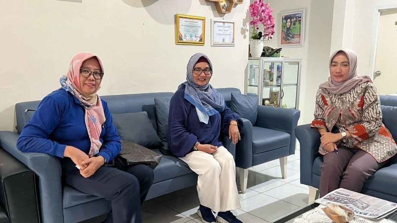 Kedatangan kapal pesiar mewah Paul Gauguin Cruise dari Prancis ke Bangka menandai kebangkitan sektor pariwisata Bangka Belitung setelah pandemi, membawa ratusan turis dan peluang ekonomi baru.