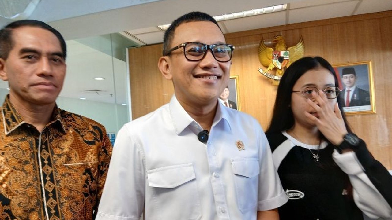 Kementerian P2MI membantu pemulangan 2.837 PMI untuk mudik Lebaran 2025, dengan lebih dari 80 persen di antaranya berangkat secara non-prosedural.