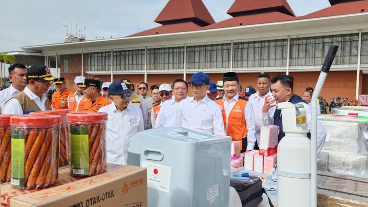 Kementerian Pertanian (Kementan) menyalurkan 15 ton bantuan pangan, termasuk susu, sosis, dan minyak goreng, bagi korban gempa Myanmar melalui program CSR sektor swasta, sebagai bentuk solidaritas Indonesia terhadap negara sahabat.