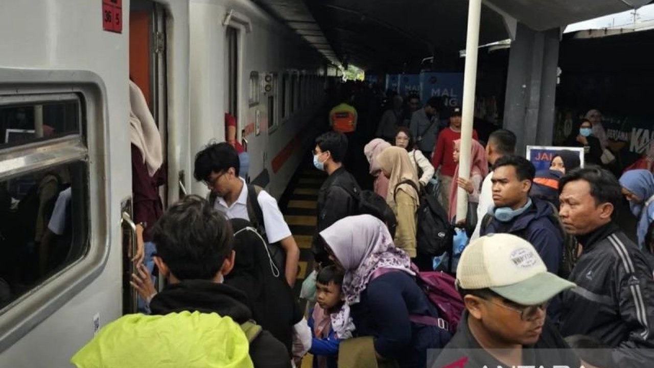 KAI Group Angkut 16 Juta Pemudik Selama Lebaran 2025: Layanan Aman dan Andal Jadi Andalan