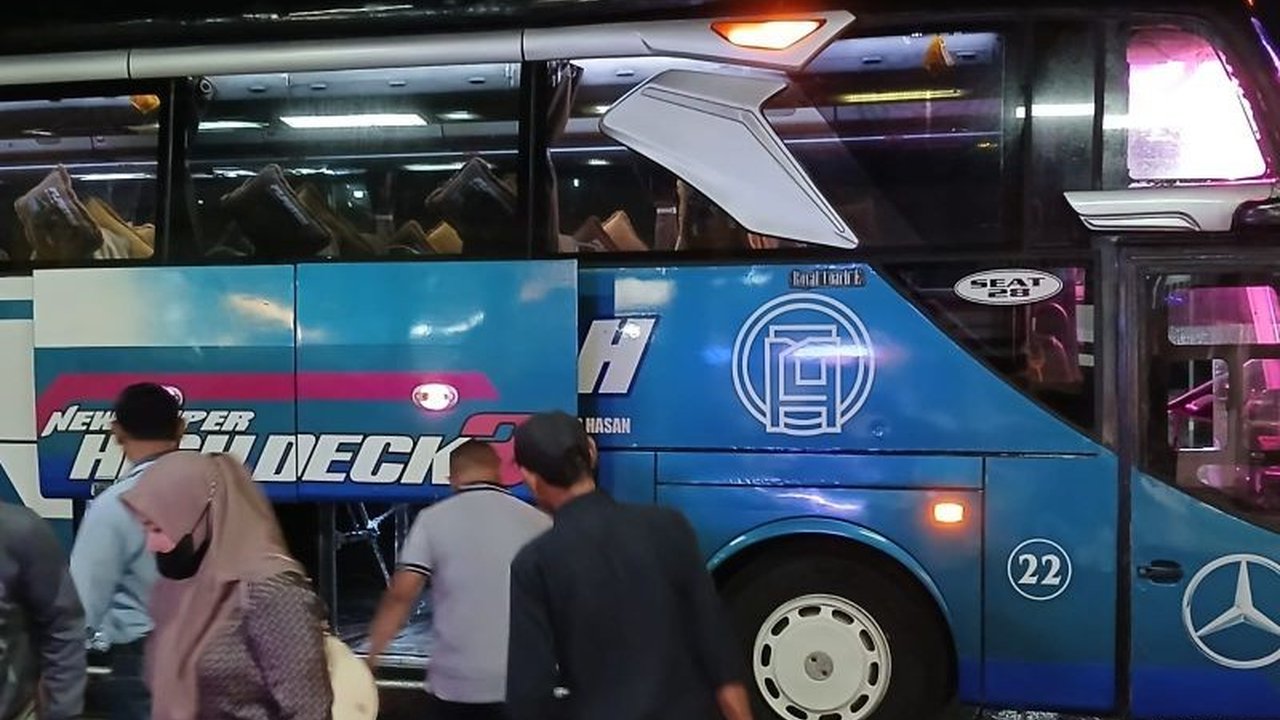 Terminal Tipe A Batoh, Banda Aceh, memprediksi puncak arus balik Lebaran 2025 akan terjadi pada 5 April 2025, tiga hari sebelum masuk kerja.