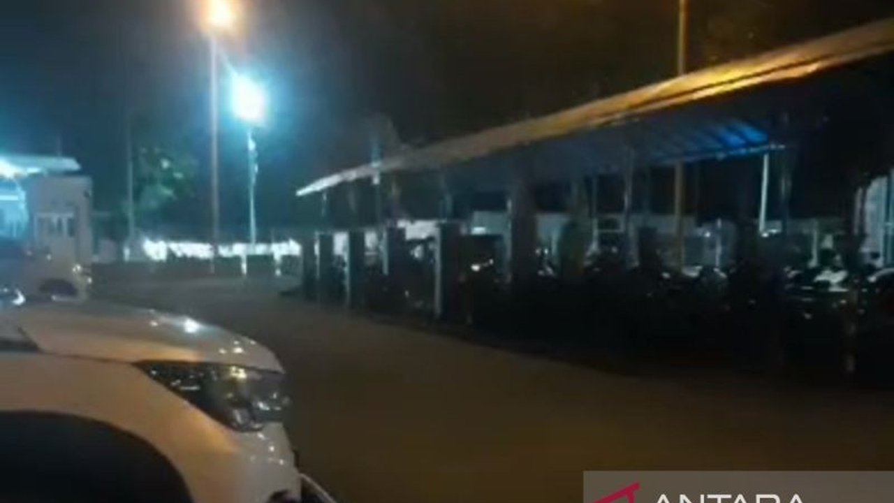 Pelabuhan Tanjungkalian Mentok terpantau sepi pada arus balik Lebaran, meskipun puncak arus balik diperkirakan terjadi pada 4-6 April 2025 mendatang.