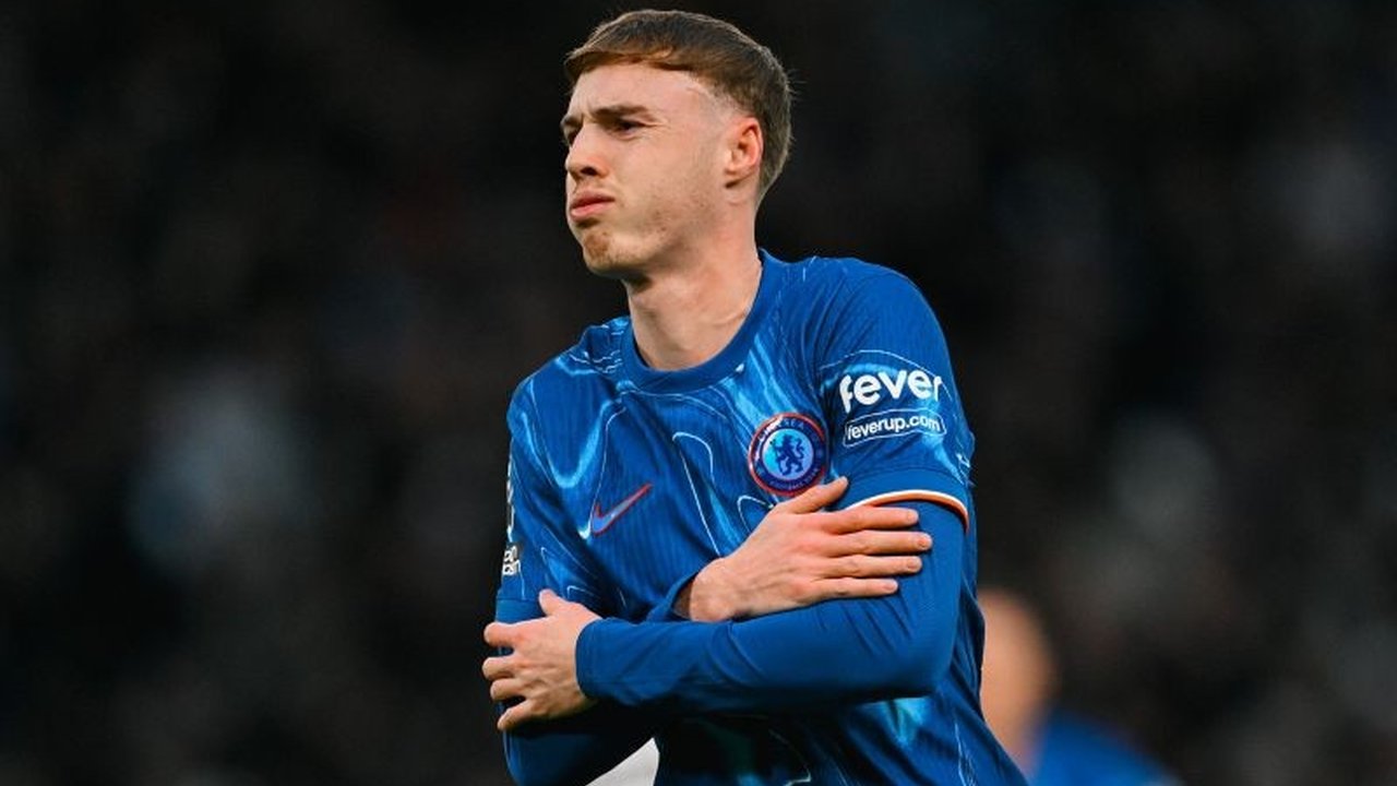 Pelatih Chelsea, Enzo Maresca, memuji penampilan Cole Palmer yang memberikan assist untuk gol kemenangan atas Tottenham Hotspur, sekaligus mengangkat performa The Blues di klasemen Liga Inggris.