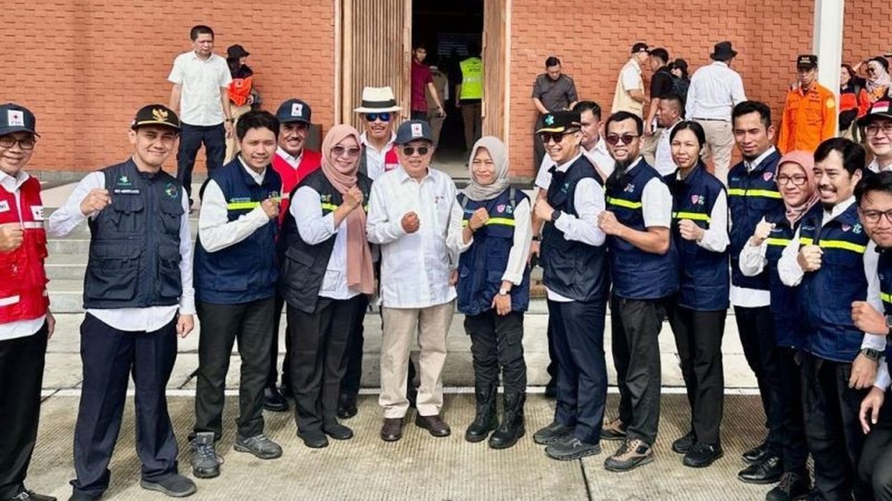 Dosen FKIK Unismuh Makassar, Dr. Muhammad Ihsan Kitta, bergabung dengan tim medis Indonesia untuk memberikan bantuan kemanusiaan kepada korban gempa bumi di Myanmar.