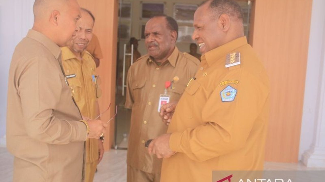 Pemerintah Provinsi Papua Pegunungan fokus memperkuat enam kebijakan strategis nasional, termasuk pembangunan ekonomi dan pertanian, untuk mensejahterakan masyarakat di delapan kabupaten.