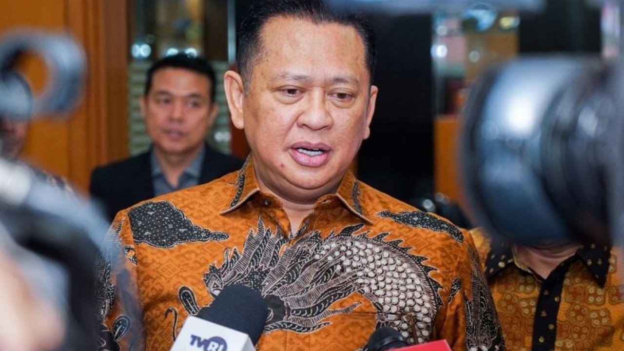 Wakil Ketua Umum Partai Golkar, Bambang Soesatyo atau Bamsoet, menekankan peran fundamental Pancasila sebagai landasan filosofis pemersatu bangsa Indonesia yang beragam.