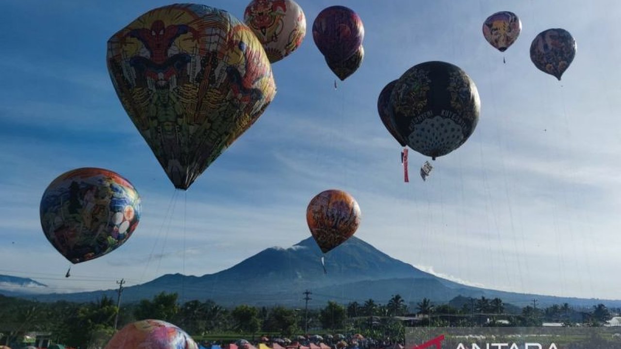 PT PLN memberikan dukungan penuh terhadap Festival Balon Udara di Wonosobo, Jawa Tengah, dengan memastikan keamanan jaringan listrik selama acara berlangsung.