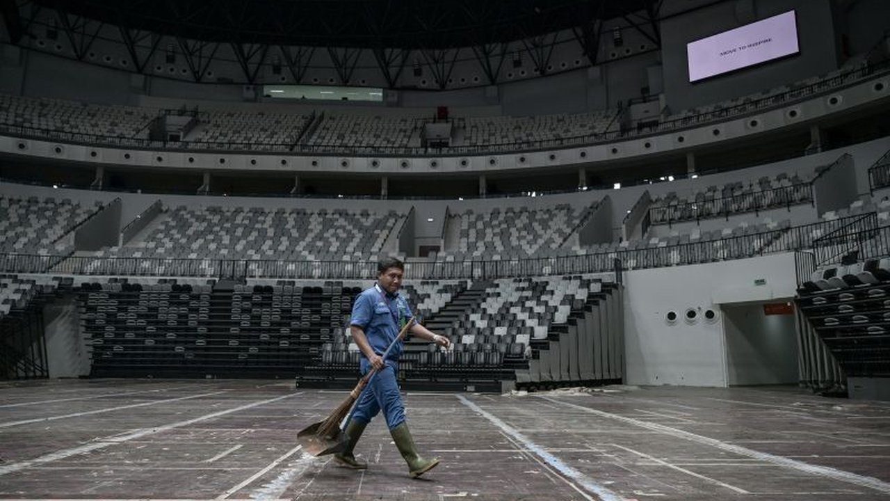 Jelang Kejuaraan Dunia Senam Artistik 2025 di GBK Arena,  pencahayaan menjadi fokus utama perbaikan untuk memenuhi standar internasional dan kebutuhan siaran televisi.