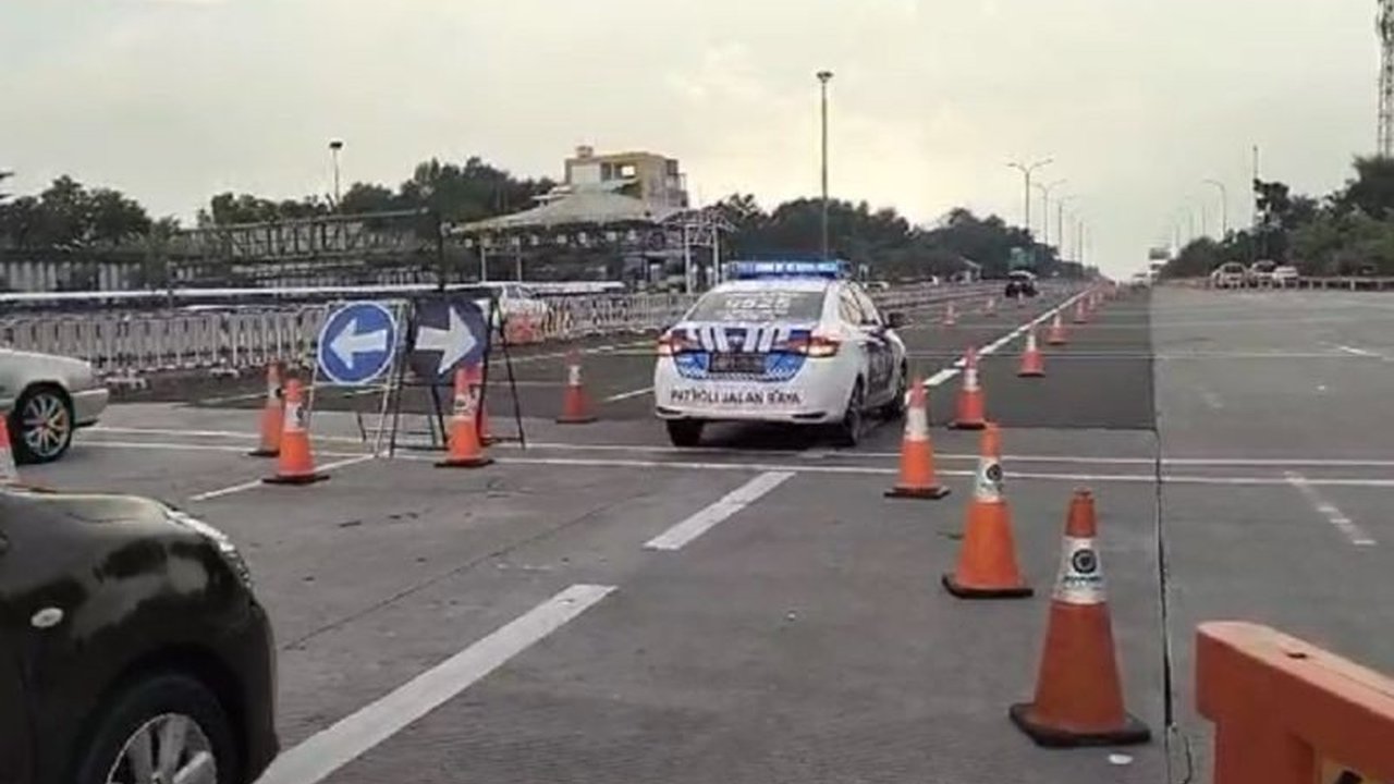 Contraflow Tol Japek: Urai Kemacetan Arus Balik Lebaran 2025
