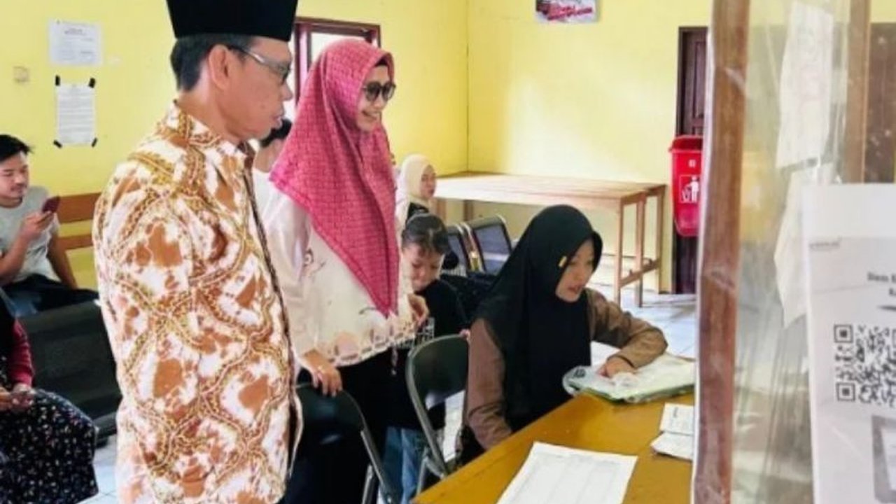 Wabup HSS Apresiasi Pelayanan Dukcapil di Hari Raya Lebaran