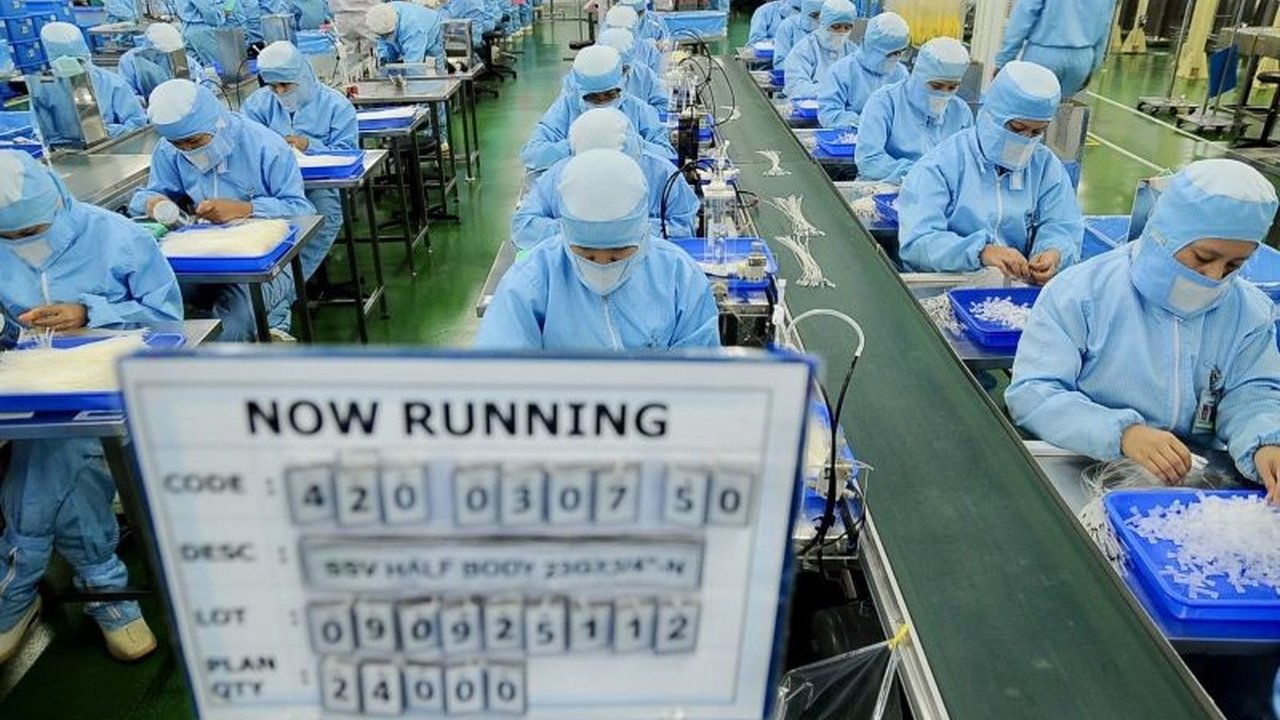 BP Batam siapkan strategi jitu hadapi kebijakan tarif resiprokal AS, mempertahankan daya saing ekspor Batam ke Amerika Serikat senilai 4 miliar dolar AS per tahun 2024.