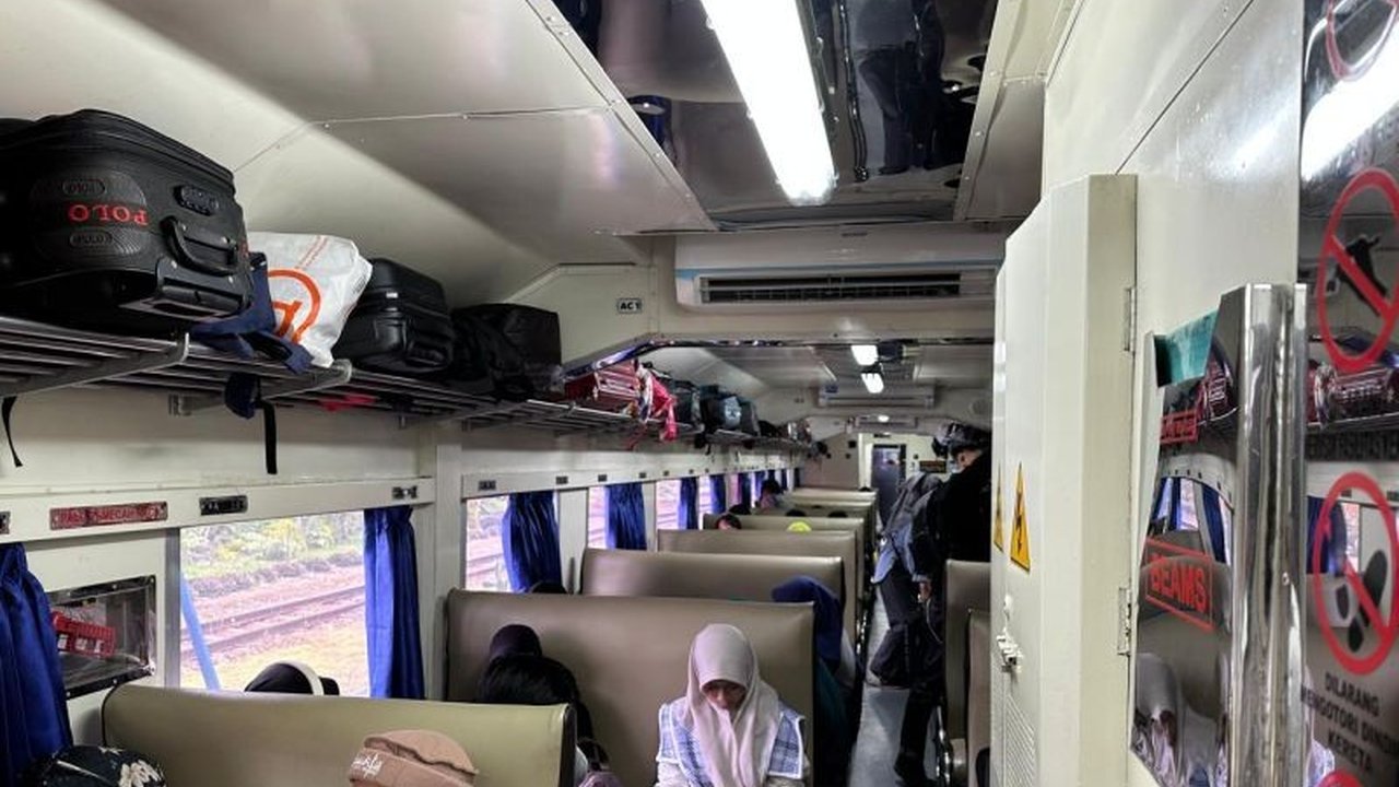 KAI Tanjungkarang Angkut 15.000 Penumpang Lebih Selama Arus Balik Lebaran 2025