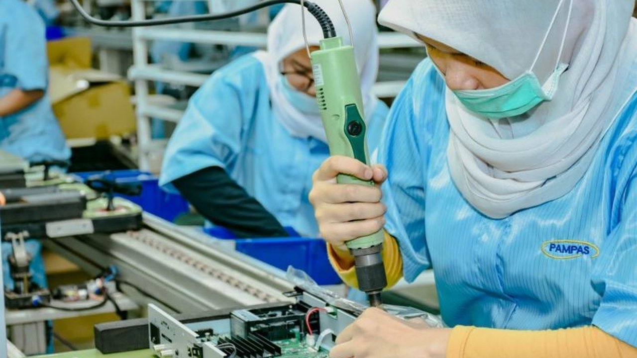 Gabungan Pengusaha Elektronik (Gabel) mendesak pemerintah segera terbitkan kebijakan NTM-NTB untuk lindungi pasar dalam negeri dari dampak tarif impor AS yang baru.