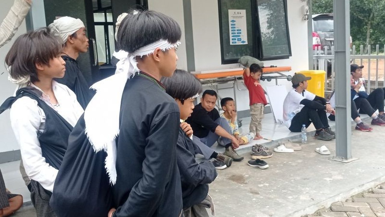Dua warga Badui di Lebak, Banten, meninggal dunia karena keterlambatan akses dan penanganan medis,  mengungkapkan permasalahan kesehatan yang serius di wilayah tersebut.