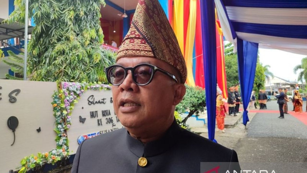 Pemkot Bengkulu meminta ASN dan PPPK meningkatkan kinerja setelah libur panjang Idul Fitri 1446 H, dengan pengawasan ketat terhadap absensi dan sanksi bagi yang melanggar.