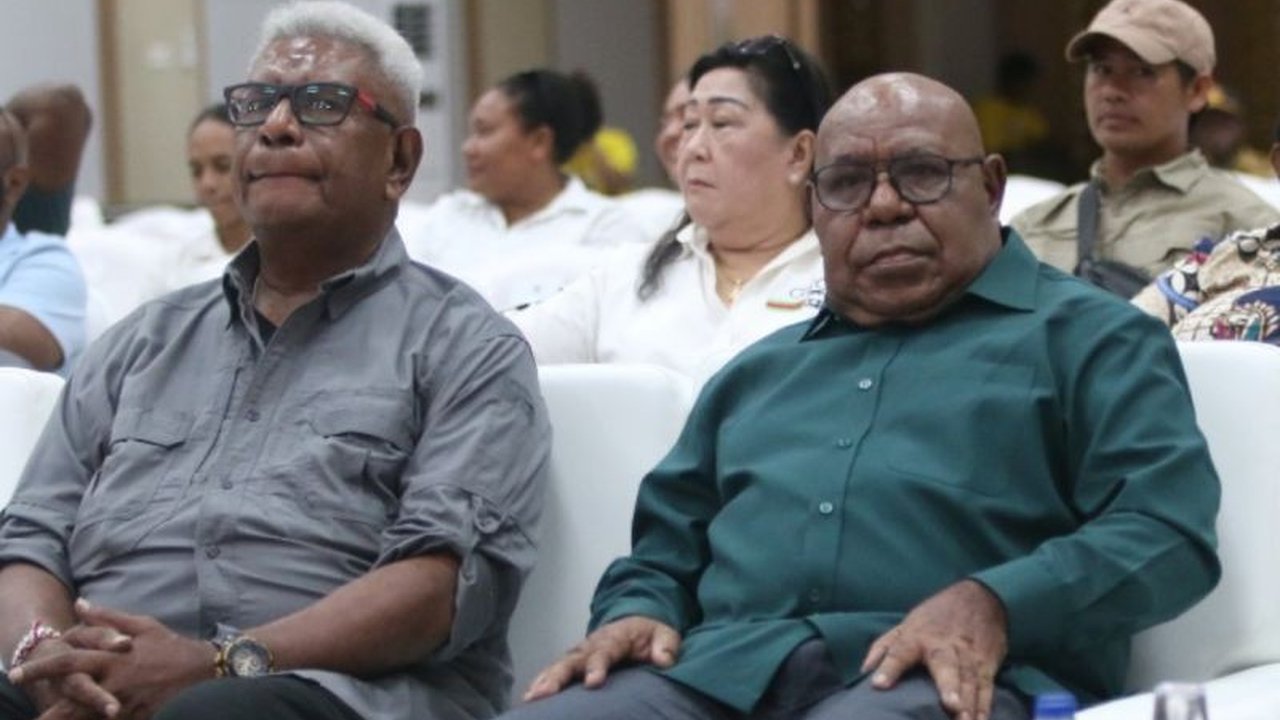 Wakil Bupati Mimika mengajak seluruh elemen masyarakat, termasuk PT Freeport Indonesia, untuk bersatu membangun Mimika yang lebih maju dan sejahtera.