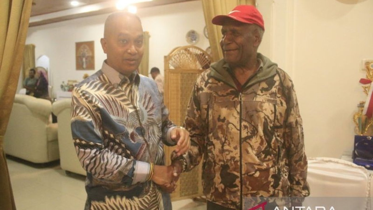 Pemerintah Provinsi Papua Pegunungan berupaya meningkatkan IPM yang masih terendah di Indonesia (54,43 persen) melalui berbagai sektor, termasuk pendidikan, kesehatan, dan ekonomi, serta kerja sama internasional.