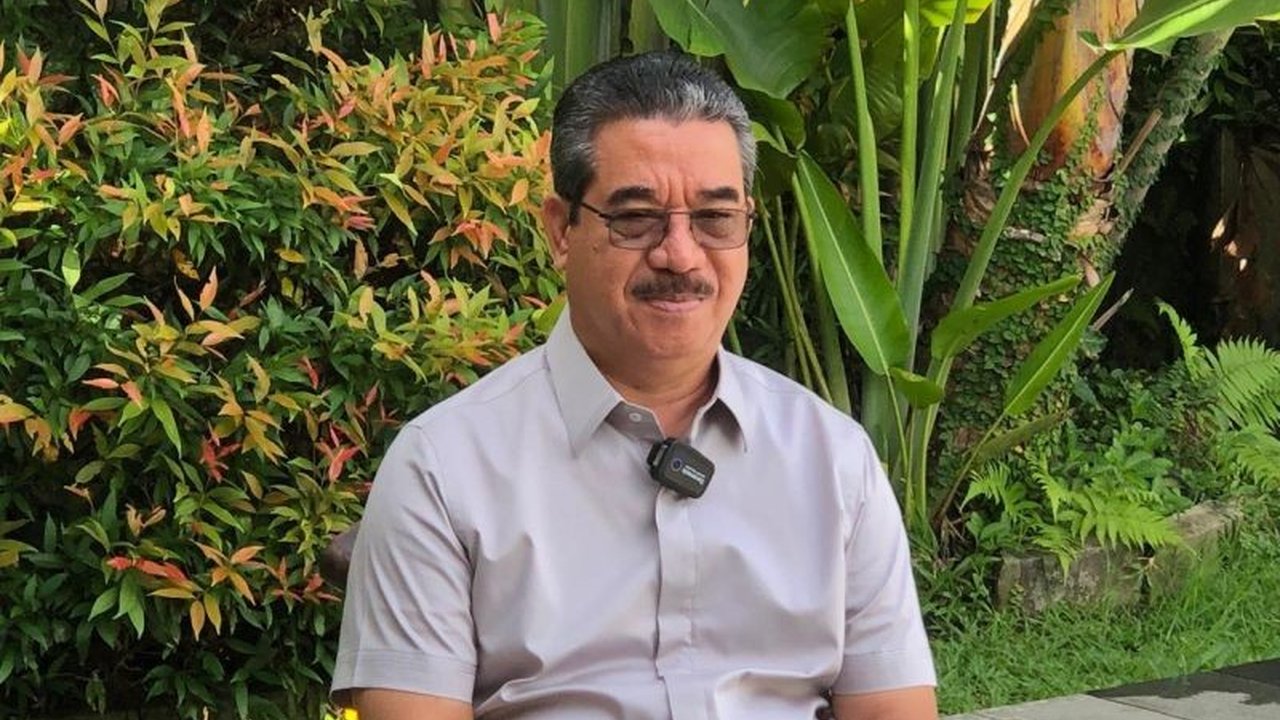 Gubernur Maluku, Hendrik Lewerissa, tegaskan penyelesaian bentrokan di Seram Utara akan adil dan imbau masyarakat tak terprovokasi,  pasca kerusuhan yang mengakibatkan korban jiwa dan kerusakan rumah.