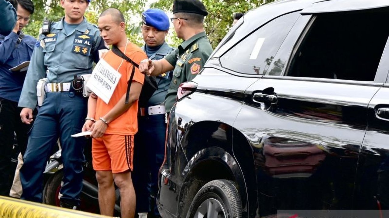 Keluarga korban pembunuhan jurnalis Juwita di Banjarbaru desak TNI AL lakukan tes DNA sperma yang ditemukan di tubuh korban untuk mengungkap motif pembunuhan dan kemungkinan pelaku lain.