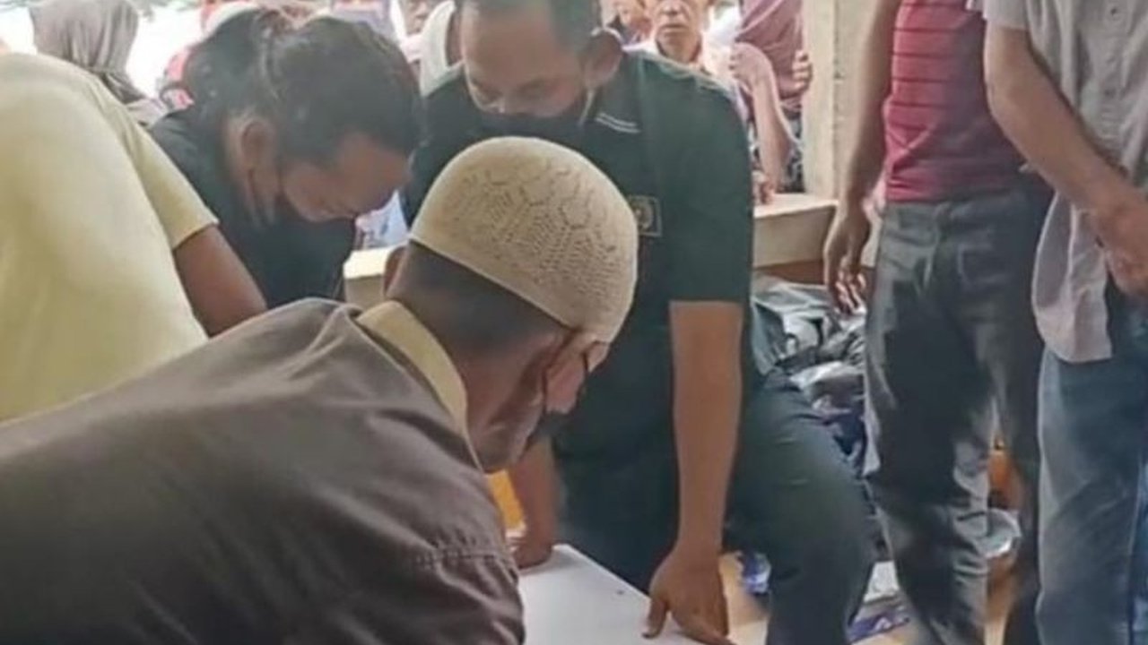 Persatuan Wartawan Indonesia (PWI) dan Aliansi Jurnalis Independen (AJI) menunggu hasil otopsi untuk mengetahui penyebab kematian Situr Wijaya, jurnalis yang meninggal di Jakarta.