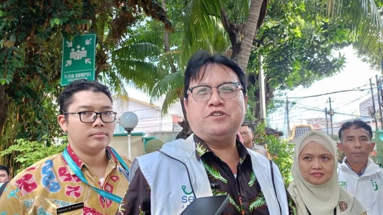 Seluruh puskesmas tingkat kecamatan di Jakarta Timur beroperasi 24 jam penuh selama libur Lebaran 2025 untuk menangani pasien gawat darurat dan persalinan, sementara puskesmas pembantu beroperasi hingga siang hari.