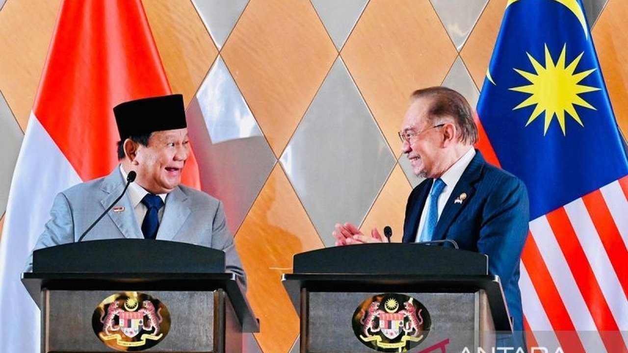 Presiden Prabowo Subianto dijadwalkan bertemu PM Anwar Ibrahim di Kuala Lumpur untuk silaturahmi Idul Fitri, sekaligus membahas potensi respons bersama terhadap kebijakan tarif impor AS.