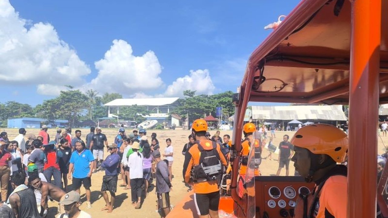 Pengemudi jukung berusia 61 tahun ditemukan meninggal dunia setelah jukung yang ditumpanginya terbalik di Perairan Tanjung Benoa, Badung, Bali, saat mengantar wisatawan menyelam.