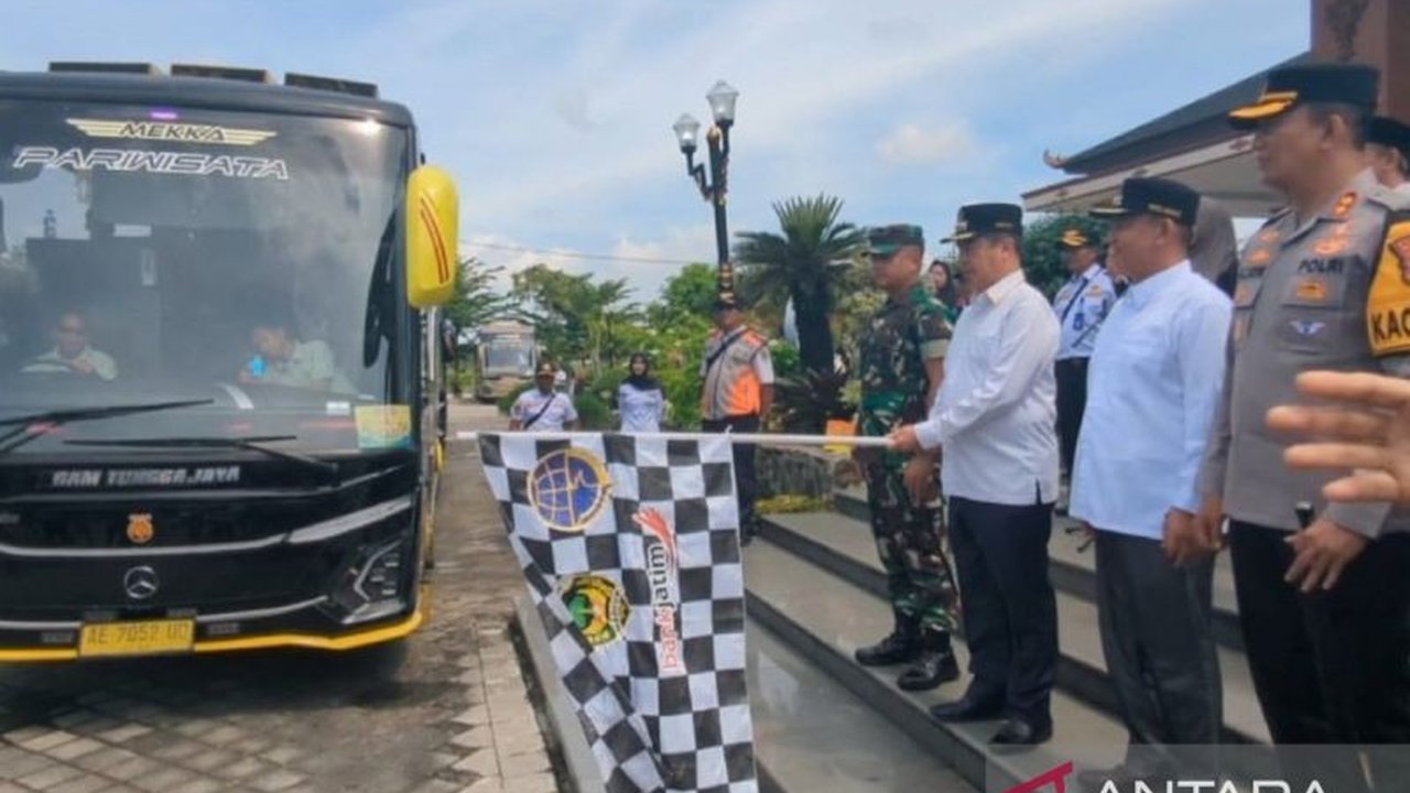 Bupati Madiun Lepas 9 Bus Program Mudik Gratis Lebaran 2025, 450 Pemudik Tersenyum