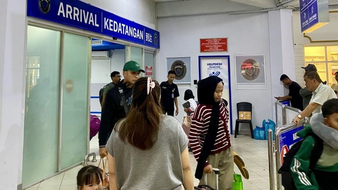 Arus Mudik Lebaran 2025 di Batam Centre: WNI dan WNA Berimbang