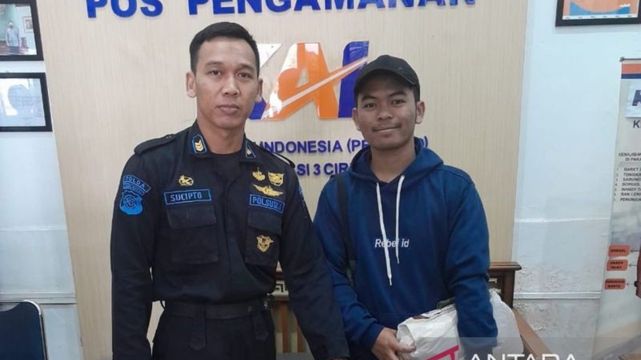 PT KAI Daop 3 Cirebon berhasil kembalikan seluruh barang penumpang yang hilang selama periode mudik Lebaran 2025 dengan total nilai mencapai Rp48 juta.