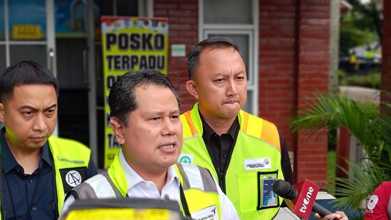 Bandara Soekarno-Hatta (Soetta) melayani 2,7 juta penumpang selama periode mudik Lebaran 2025, mencapai 70% dari proyeksi awal 3,7 juta penumpang, dengan puncak arus balik diperkirakan pada 6-7 April.