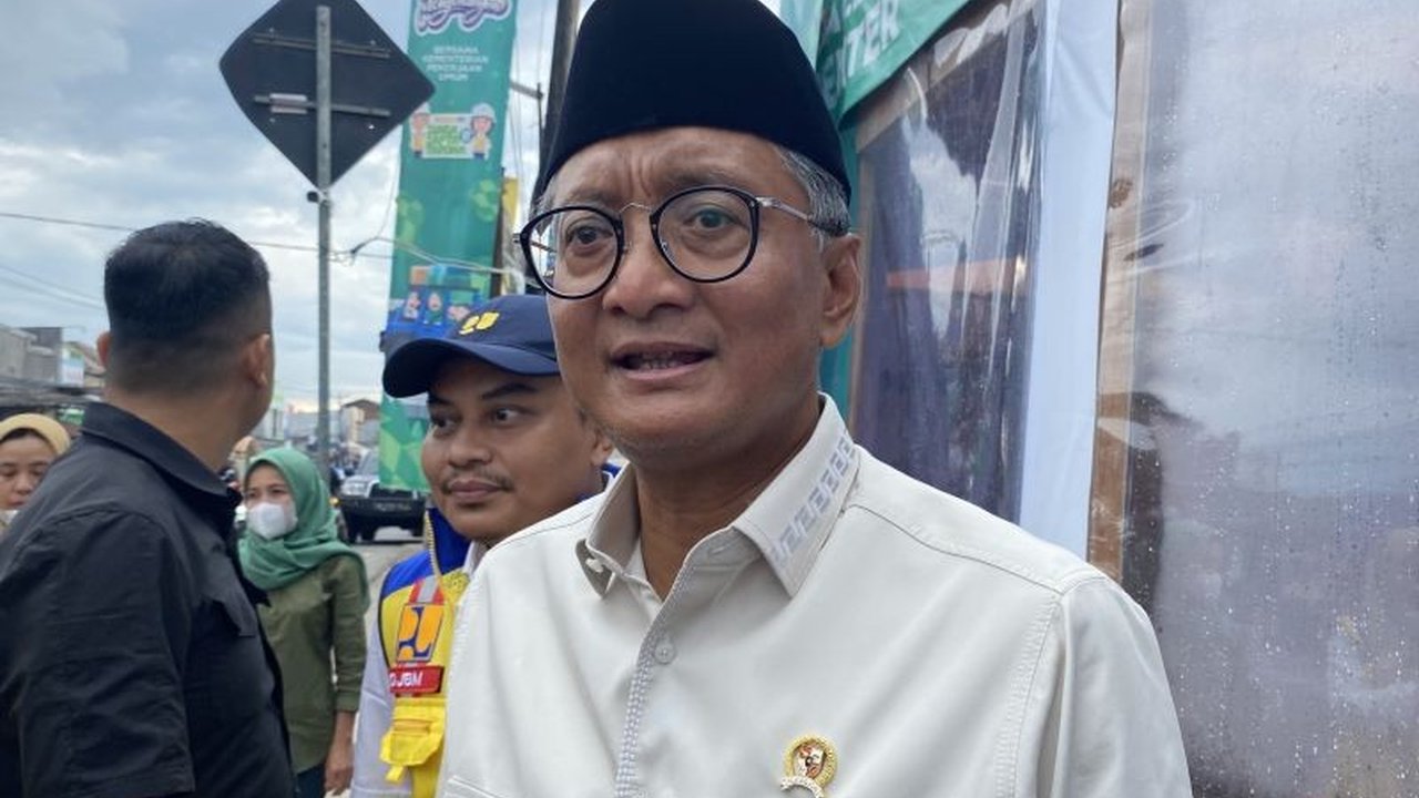 Menteri PU ungkap Pelabuhan Wika Beton berhasil kurangi kepadatan arus balik Lebaran 2025 di Bakauheni, Lampung, berkat kerjasama dengan pihak terkait.