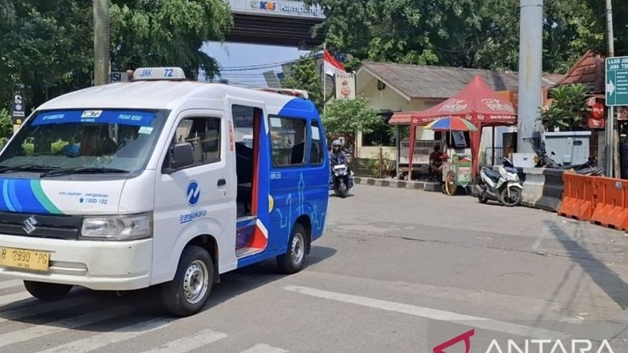 Dishub Jakarta menjamin ketersediaan angkutan lanjutan di tujuh terminal untuk memudahkan penumpang menuju tujuan akhir, sekaligus mengimbau agar penumpang turun di tempat yang telah ditentukan demi keselamatan.