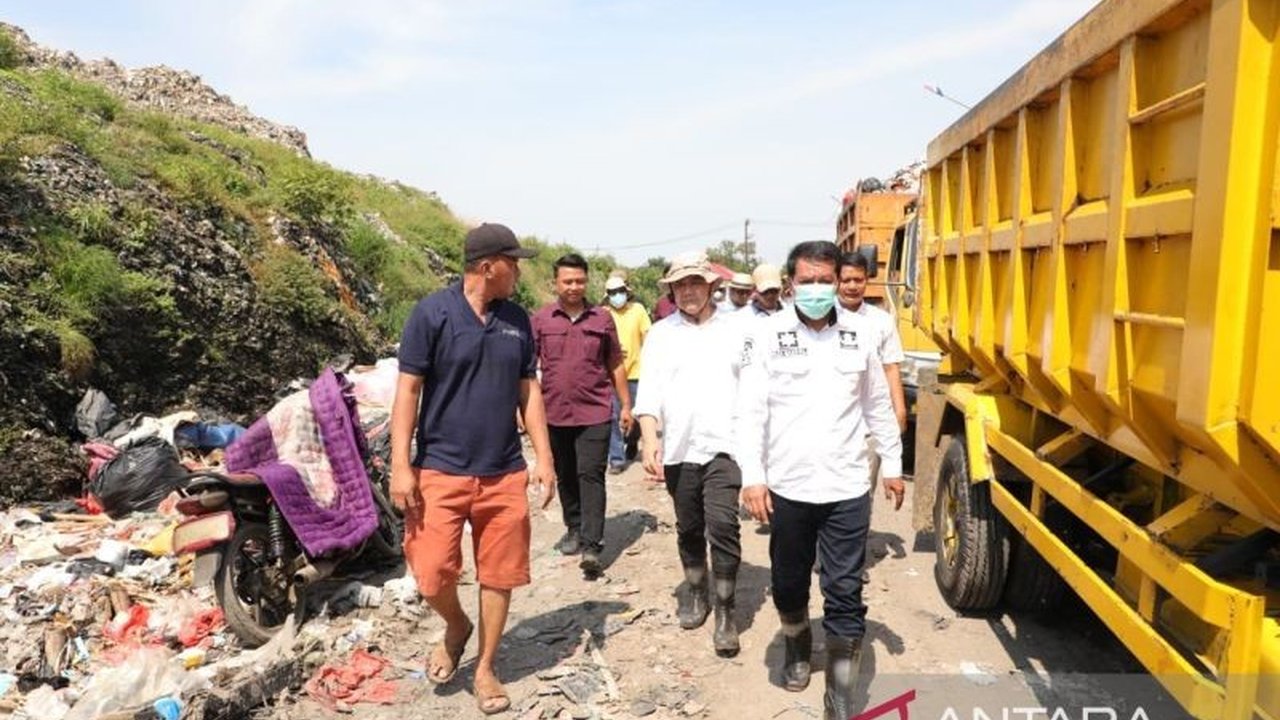 Pemerintah Kabupaten Tangerang akan memperluas dan mengoptimalkan TPS3R di tiap kecamatan untuk mengurangi volume sampah yang dikirim ke TPA Jatiwaringin dan meningkatkan pengelolaan sampah yang lebih baik dan berkelanjutan.