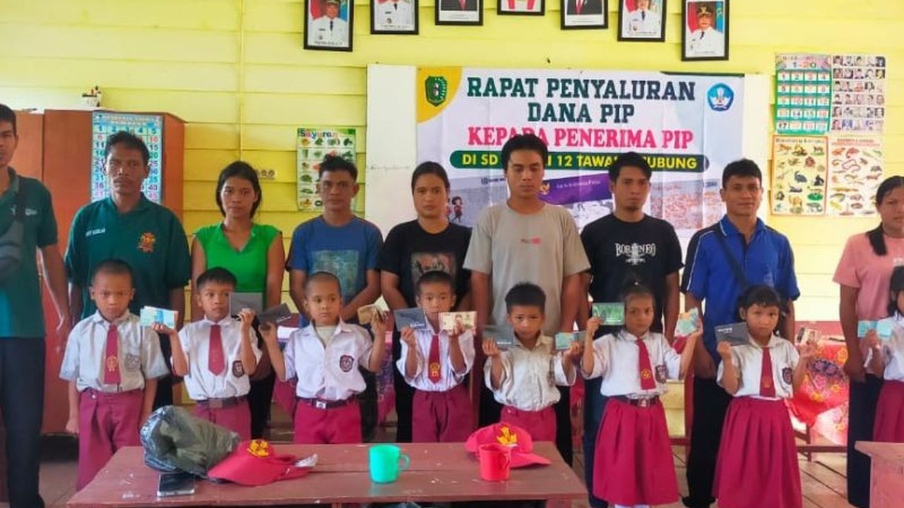 Sebanyak 1.508 siswa SD di Bengkayang, Kalimantan Barat siap menerima pencairan bantuan Program Indonesia Pintar (PIP) mulai 10 April 2025, untuk membantu biaya pendidikan mereka.