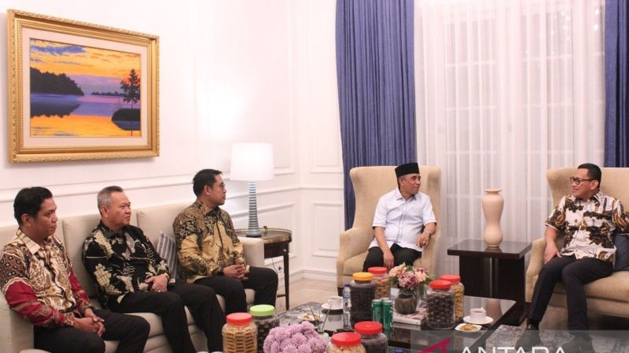 Menteri Karding menekankan peran penting pemerintah daerah dalam meningkatkan penempatan Pekerja Migran Indonesia (PMI) dan memberikan perlindungan yang optimal, khususnya di Sulawesi Tengah.