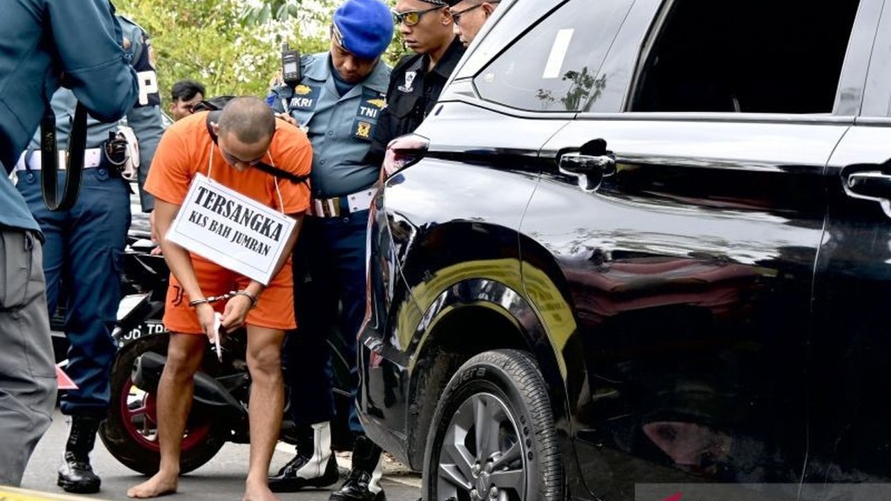 Keluarga korban pembunuhan jurnalis Juwita di Banjarbaru meminta penyidik Denpomal Banjarmasin mengungkap dugaan pemerkosaan melalui uji DNA sperma yang ditemukan pada jasad korban.