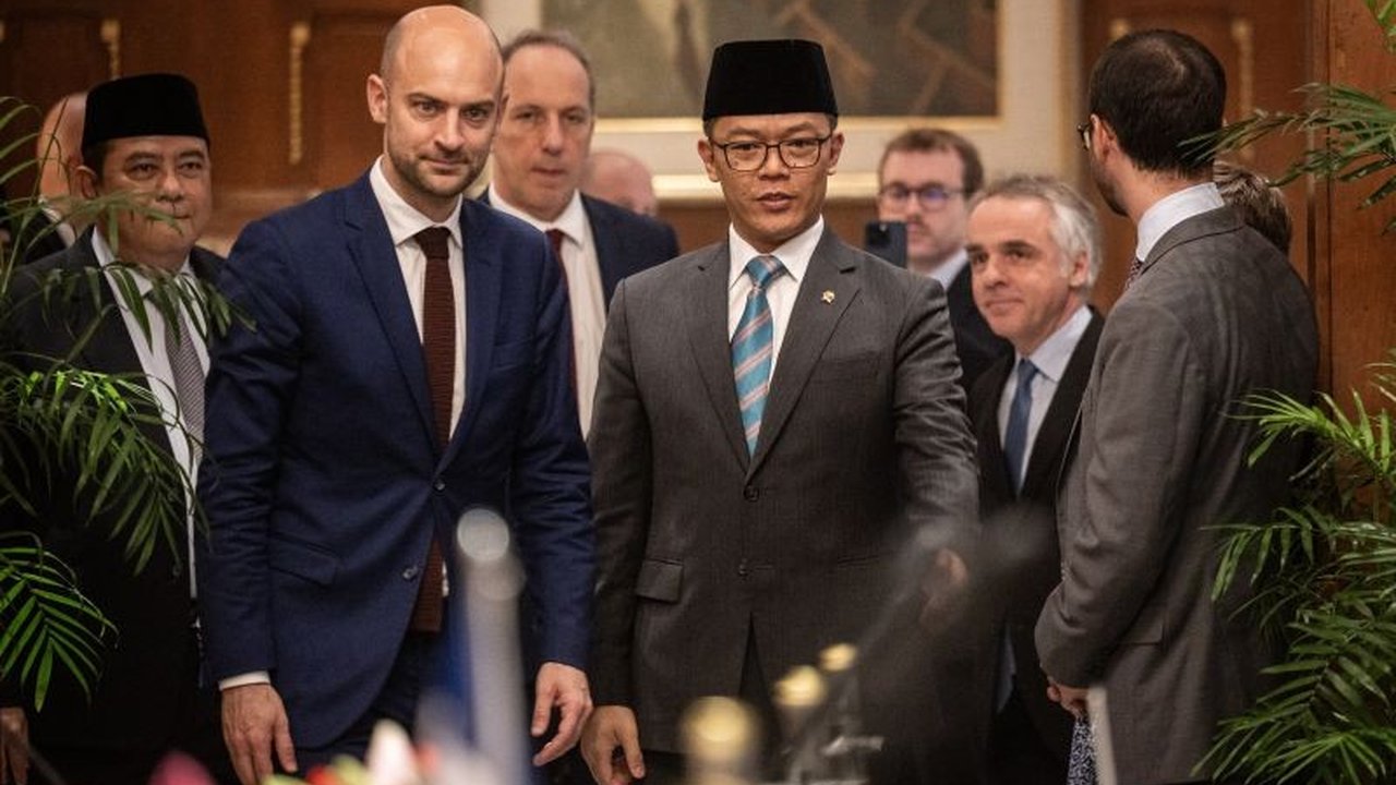 Menteri Urusan Perdagangan Luar Negeri Prancis, Laurent Saint-Martin, akan berkunjung ke Indonesia pada 8-9 April 2025 untuk memperkuat kemitraan ekonomi bilateral dan mempersiapkan kunjungan Presiden Macron.