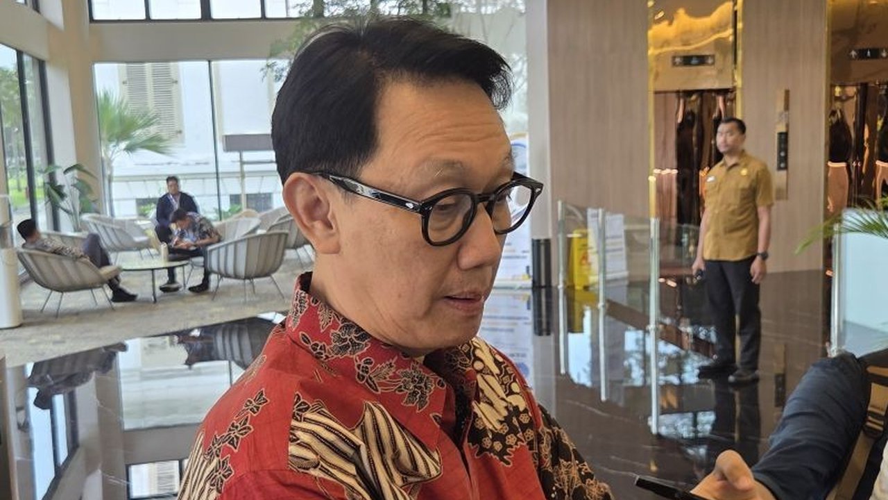 Wakil Menteri Luar Negeri RI menyatakan bahwa kekosongan posisi Dubes RI untuk AS tak akan mempengaruhi negosiasi tarif dengan Amerika Serikat, karena negosiasi akan dilakukan pada tingkat menteri.