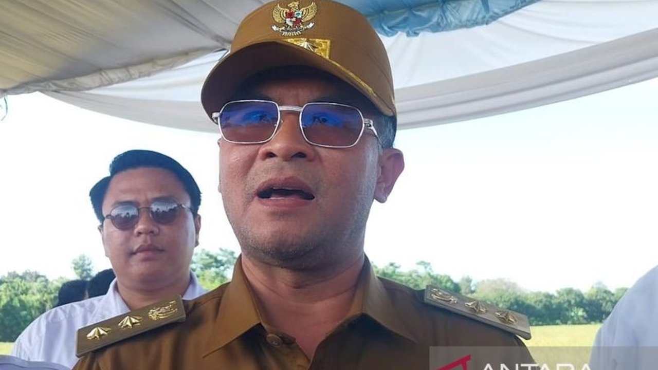 Wakil Gubernur Jawa Barat meminta seluruh kepala daerah untuk mematuhi prosedur perjalanan ke luar negeri setelah Bupati Indramayu pergi ke Jepang tanpa izin.