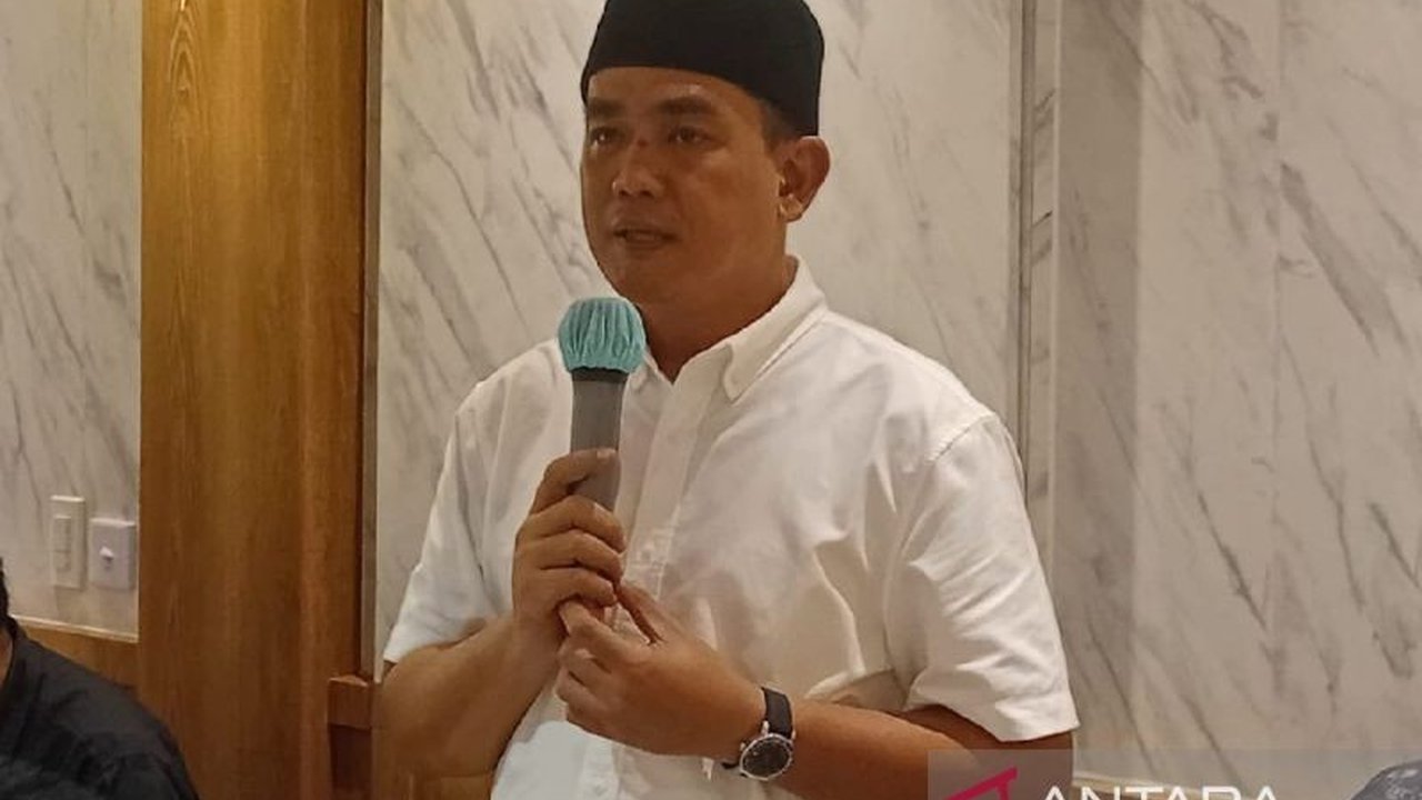 Bulog Sumut menyerap 2 ton gabah kering panen (GKP) petani di Serdang Bedagai dengan harga Rp6.500/kg, bagian dari panen raya serentak nasional untuk ketahanan pangan.