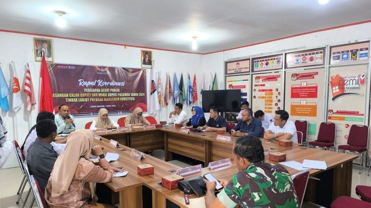 KPU Pasaman akan menggelar debat publik pasangan calon bupati dan wakil bupati pada 15 April 2024 sebagai persiapan Pemungutan Suara Ulang (PSU) Pilkada, disiarkan langsung melalui RRI dan YouTube.