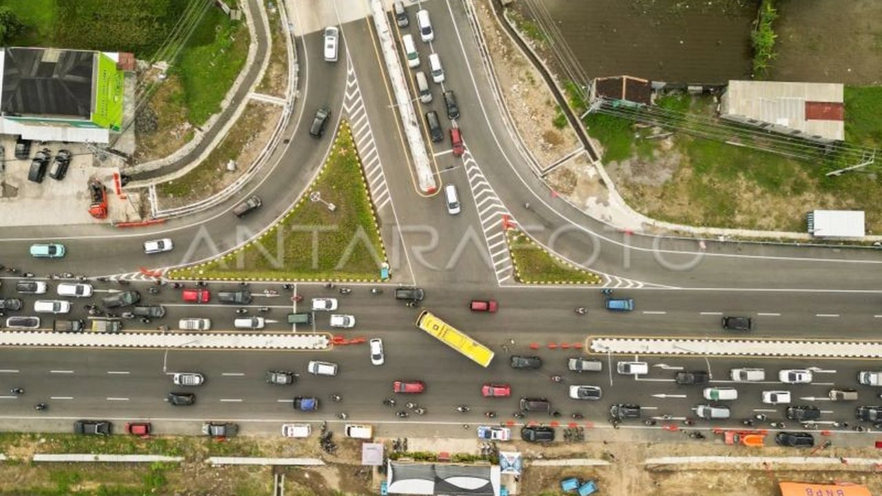 Dishub DIY mencatat 2,3 juta kendaraan masuk selama Lebaran 2025, dengan puncak arus balik pada 6 April dan perkiraan arus lalu lintas lebih landai dibanding tahun lalu.