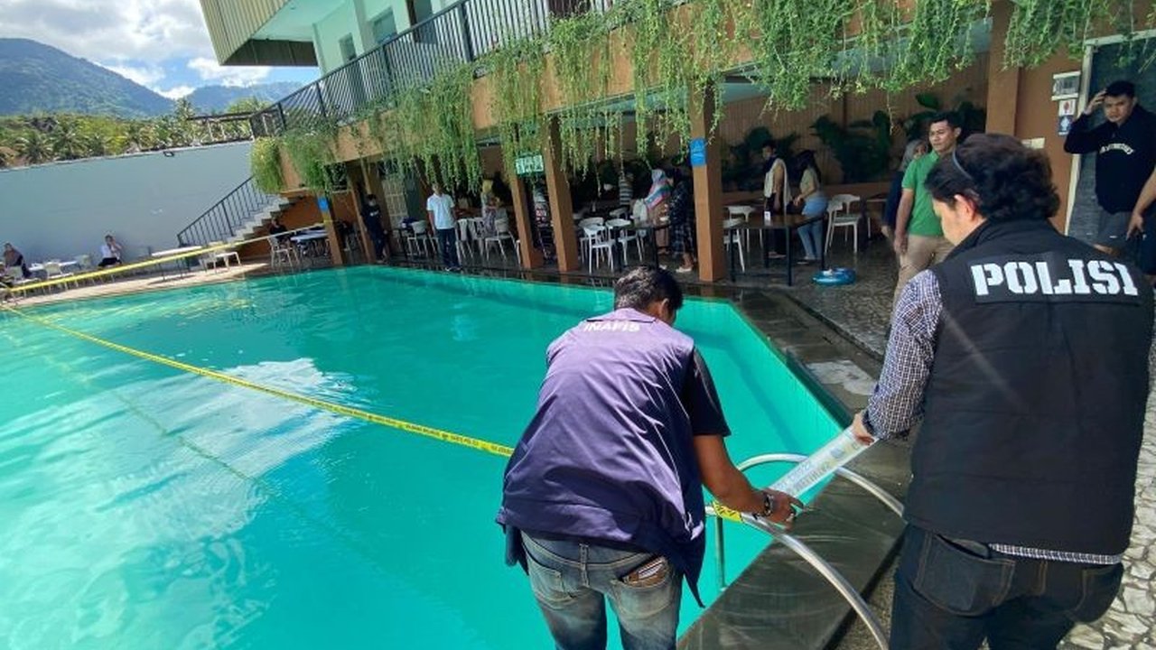 Polres Garut tengah menyelidiki kasus tewasnya Hisyam Falhan (25) di kolam renang Hotel Tirtagangga, dengan lima orang dari pihak manajemen hotel telah diperiksa.