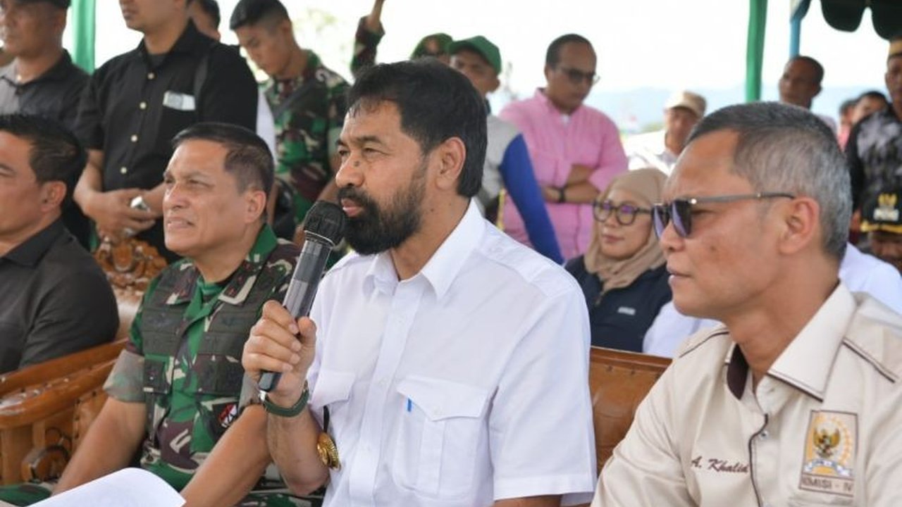 Presiden Prabowo Subianto berjanji mengunjungi Aceh untuk memenuhi janjinya kepada Gubernur Aceh, sekaligus mengapresiasi petani dan mendukung peningkatan produksi padi di provinsi tersebut.