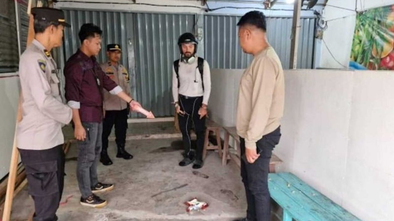 Kepolisian Polrestabes Palembang tengah menyelidiki kasus pencurian sepeda motor milik wisatawan Rusia yang hilang di Jalan DI Panjaitan, Palembang, beserta sejumlah barang berharga lainnya.